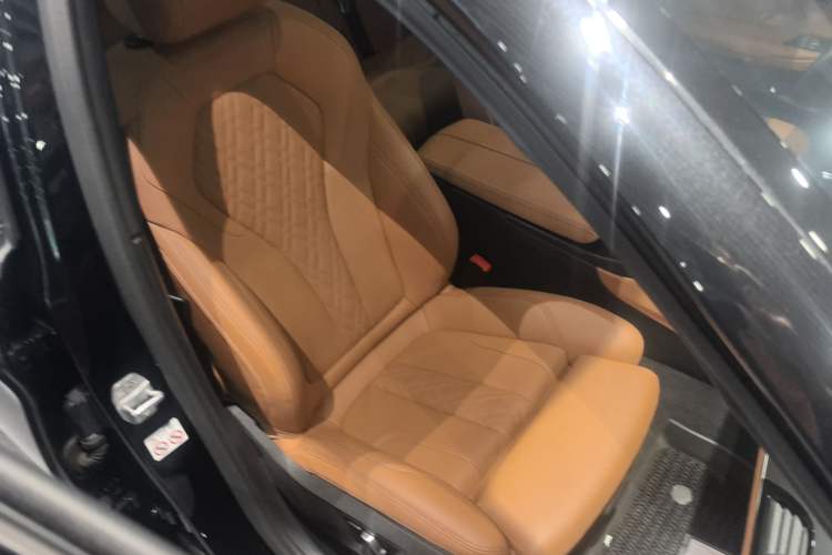 Used BMW 5 Series 2021 530i M Sport Package Right Front Seat