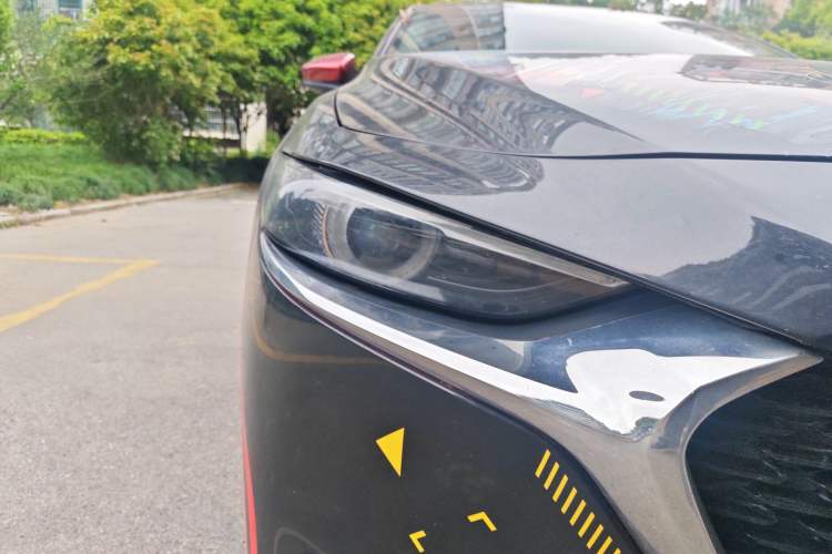 Used Mazda 3 Axela 2021 2.0L Automatic Zhiyao Edition Right Front Headlight