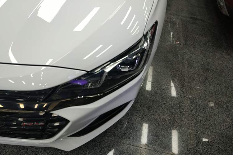 Used Chevrolet Monza 2020 Light Hybrid RS 330T Automatic Comfort Edition Left Front Headlight