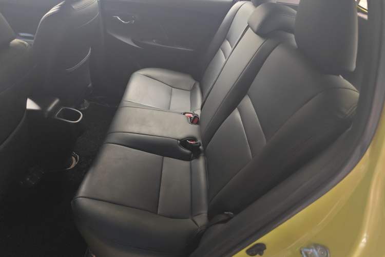 Used Toyota YARiS L Zhi Xuan 2017 1.5G CVT JingSu Model with Upgraded Sunroof Left Rear Seat