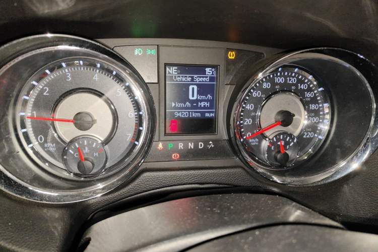 Used Chrysler Grand Voyager 2013 3.6L Luxury Edition
