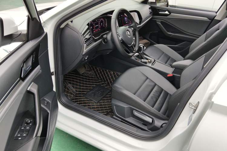 Used Volkswagen Sagitar 2021 200TSI DSG Excellence Edition Driver Seat