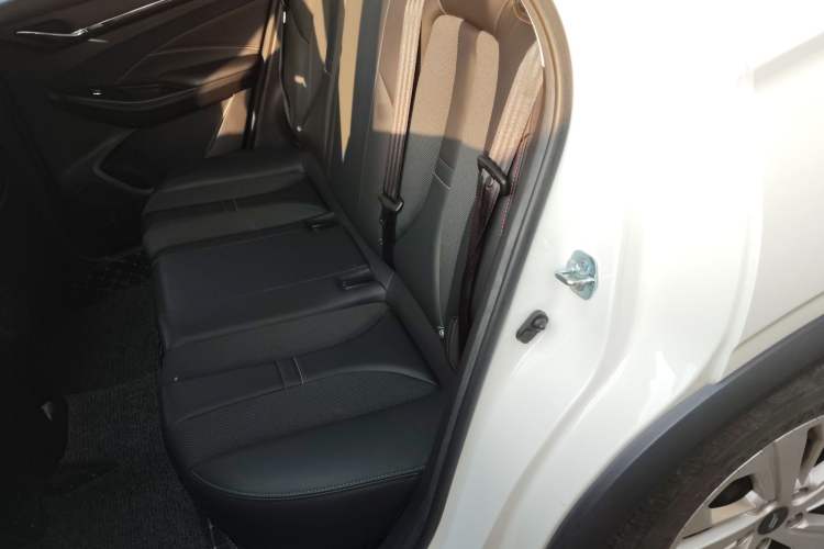 Used CHANGAN OSHAN X5 2021 Revised Version 1.6L Manual Luxury Edition
