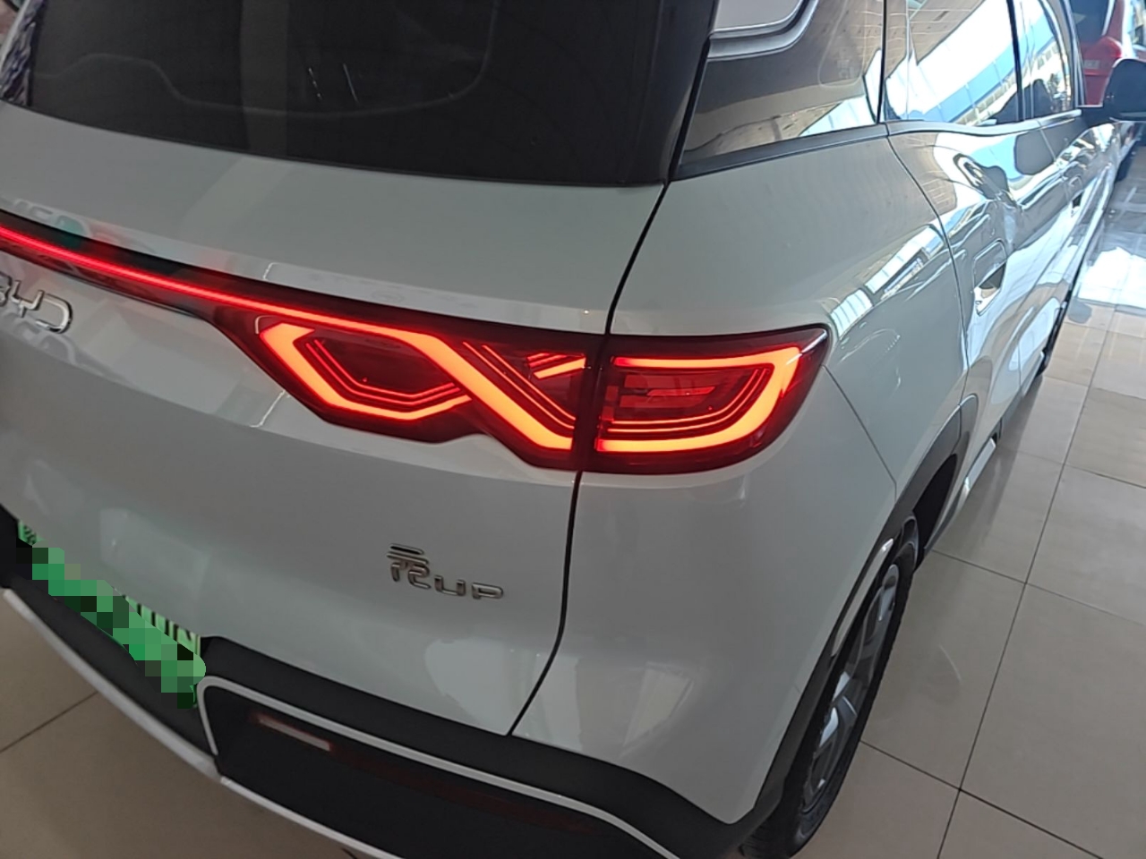 BYD Yuan UP 2025 Model 301KM Leading Version — снимка 9