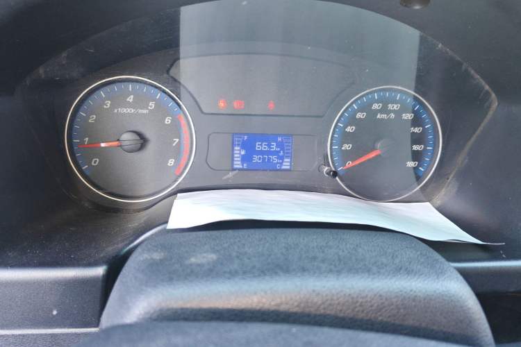 Used CHANGAN KAICHENG Shenqi F30 2019 1.5L Comfort Edition China VI Dual-Cab Long Wheelbase DAM15KL Odometer Close Up