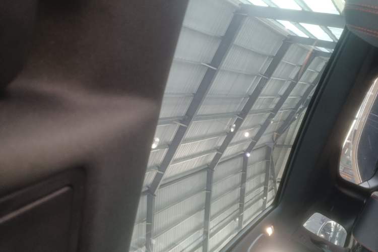 Used Land Rover Discovery Sport 2021 249 PS R-Dynamic S Performance Edition Headliner