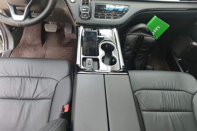 Used Honda Elysion 2024 2.0L eHEV Luxury Edition Gear Lever