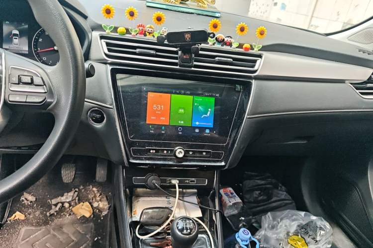 Used Roewe i5 2019 1.5L Manual 4G Connect Leehao Flagship Edition
