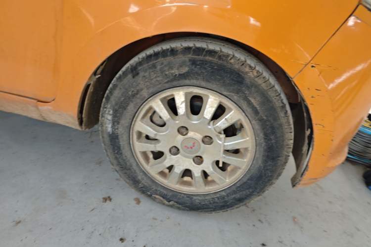 Used Wuling Rongguang V 2016 1.5L Standard Version
