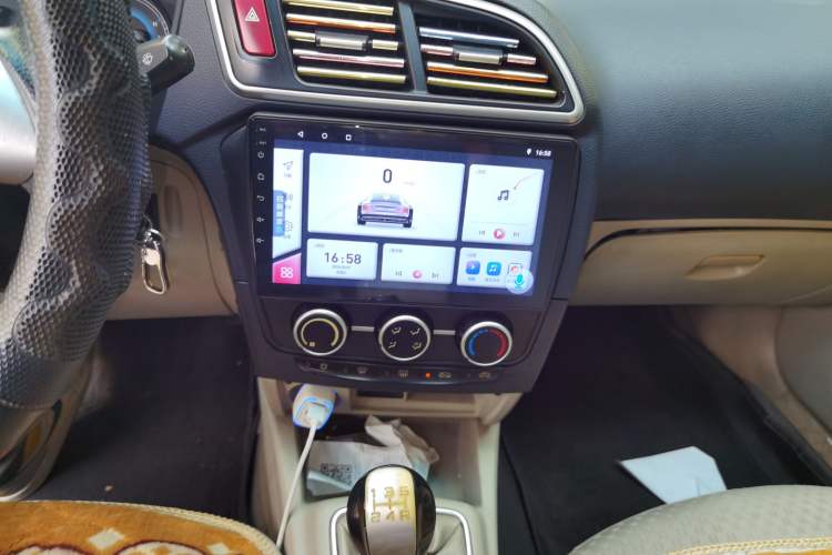 Used Soueast V3 Lingyue 2015 1.5L Manual Happiness Edition Audio And AC Panel