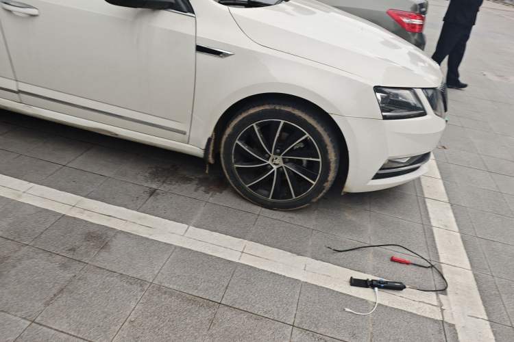 Used Skoda Octavia 2018 TSI280 DSG Flagship Edition Right Front Wheel Hub