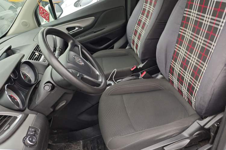 Used Buick Encore 2014 1.4T Automatic Two-Wheel Drive Urban Elite Model Left Front Seat