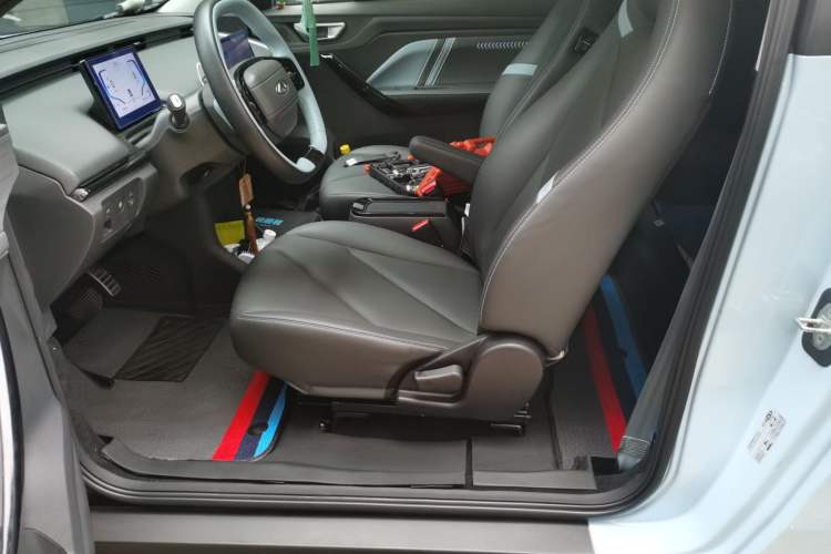 Used Chery New Energy Boundless Pro 2022 301km LingShou Edition Lithium Iron Phosphate
