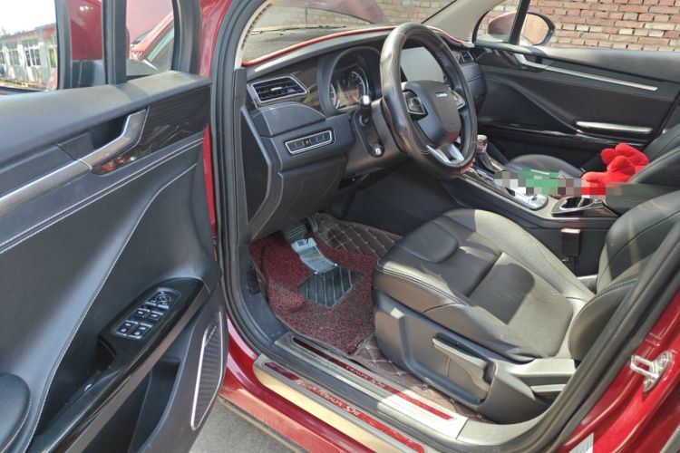 Used TRAUM S70 2018 1.5T Automatic Standard Model 7 Seats
