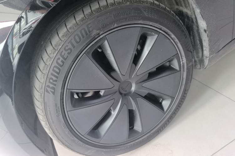 Used Tesla Model 3 2025 Rear-Wheel-Drive Version