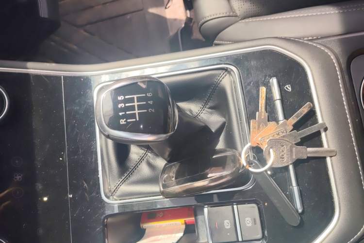 Used Chery Tiggo 8 2023 230TCI Manual Advanced Version Gear Lever