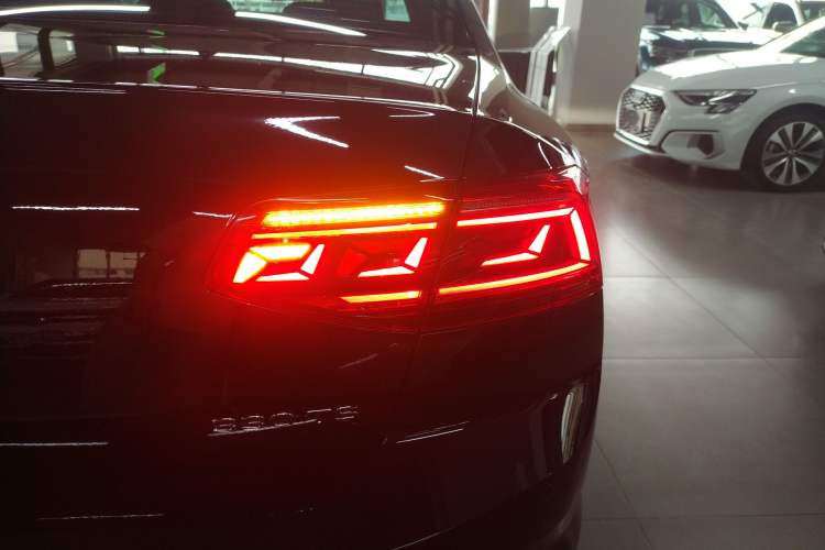 Used Volkswagen Magotan 2020 330TSI DSG Luxury Edition
