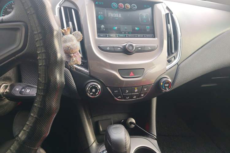 Used Chevrolet Cruze 2018 Redline 320 Automatic Pioneer Edition