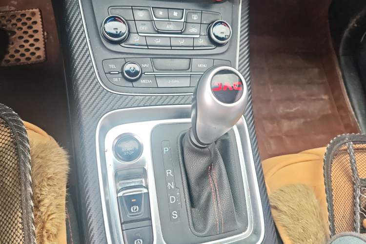 Used JAC Group Refine S7 2018 Super Edition 251T Automatic Smart Connectivity Model Gear Lever