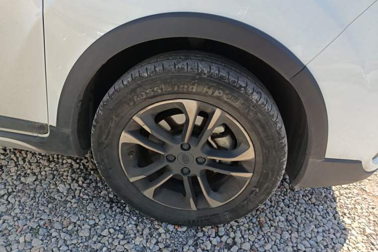 Used Geely Auto Vision X3 2019 Upgraded Model 1.5L CVT Elite Version Right Front Wheel Hub