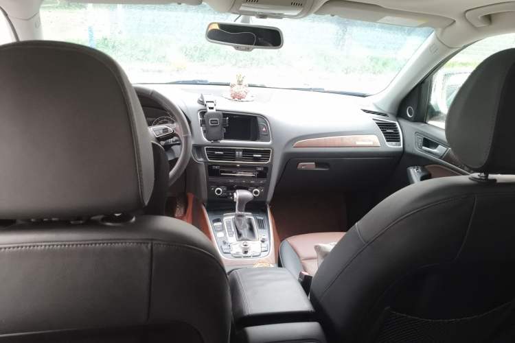 Used Audi Q5 2015 40 TFSI Comfort Model