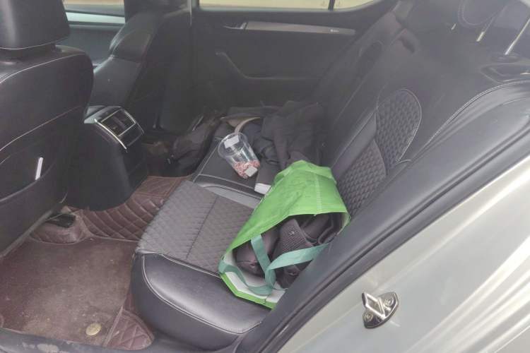 Used Skoda Superb 2016 TSI280 DSG Innovation Edition Left Rear Seat