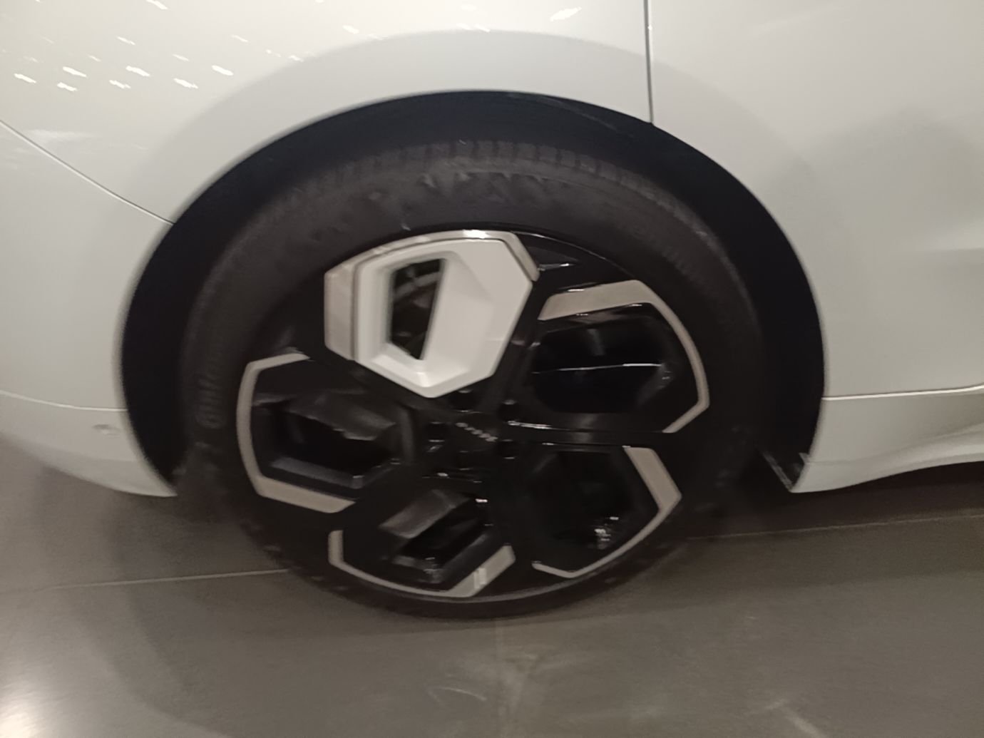 Zeekr 001 2023 YOU Edition 100 kWh — снимка 11