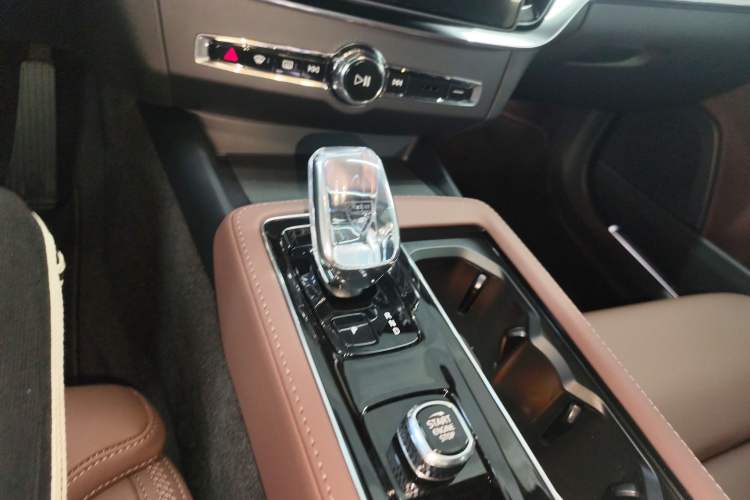 Used Volvo S90 2026 B5 Zhiyuan Luxury Edition