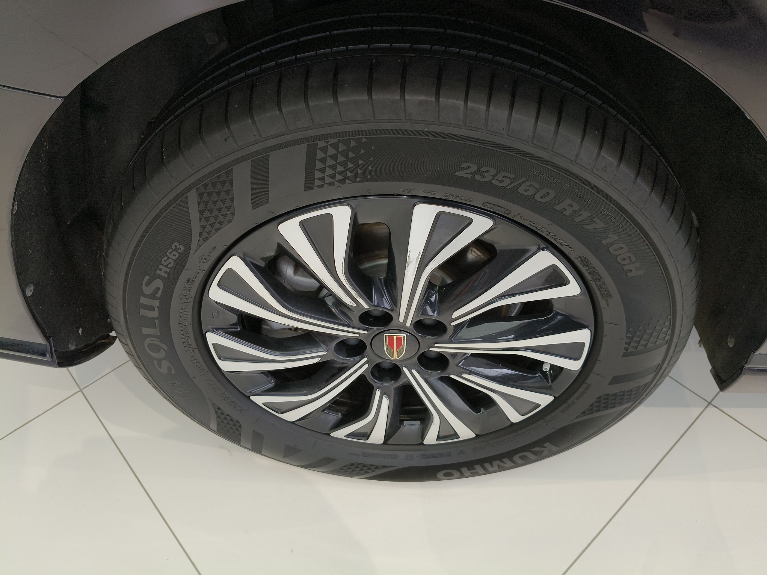 Hongqi HQ9 PHEV 2024 2.0T Four-Wheel Drive Business Edition — снимка 11
