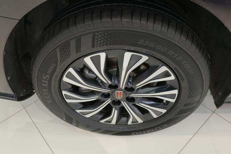 Used Hongqi HQ9 PHEV 2024 2.0T Four-Wheel Drive Business Edition Right Rear Wheel Hub