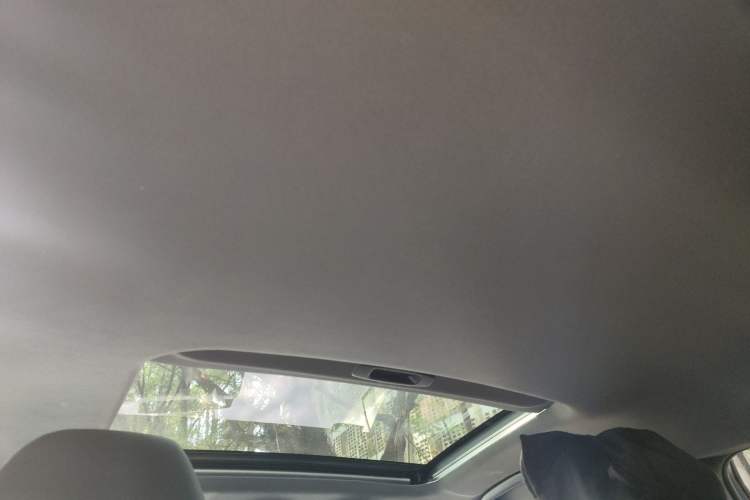 Used Toyota IZOA 2018 2.0L Yichi Version China VI Standard
