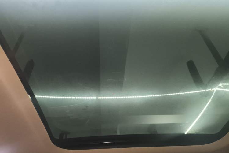 Used Lincoln Corsair 2023 2.0T Two-Wheel Drive Luxury Edition Headliner