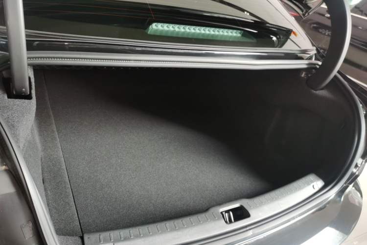 Used Volvo S90 2021 B5 Zhiyi Luxury Edition
