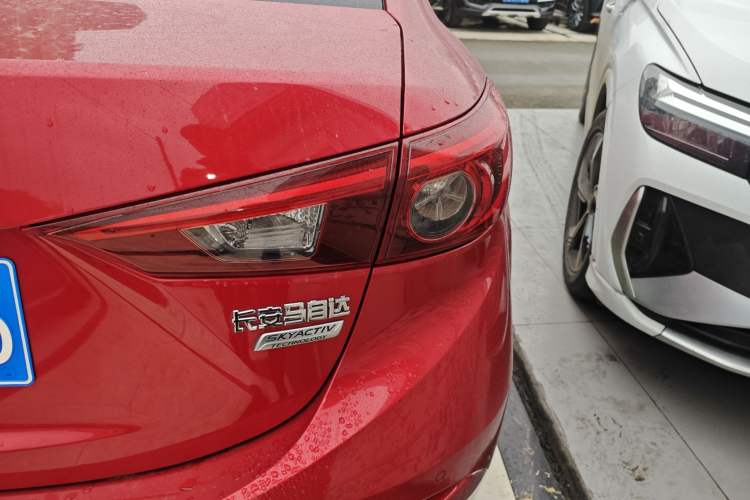 Used Mazda Mazda 3 Axela 2017 Sedan 1.5L Automatic Luxury Model Emission Standard China V