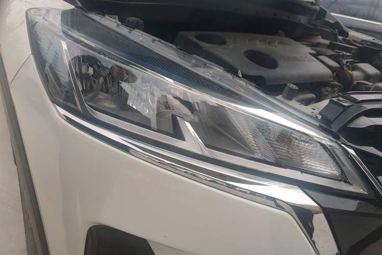 Used Nissan Kicks 2022 1.5L CVT XL Fashion Edition Right Front Headlight