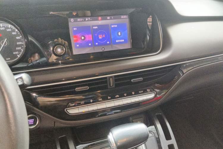 Used GAC Trumpchi M6 2019 270T DCT Luxury Edition (6-seater) China VI Audio And AC Panel