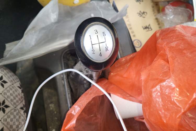 Used FORTHING Lingzhi 2012 Commercial Version 1.6L Utility Model
