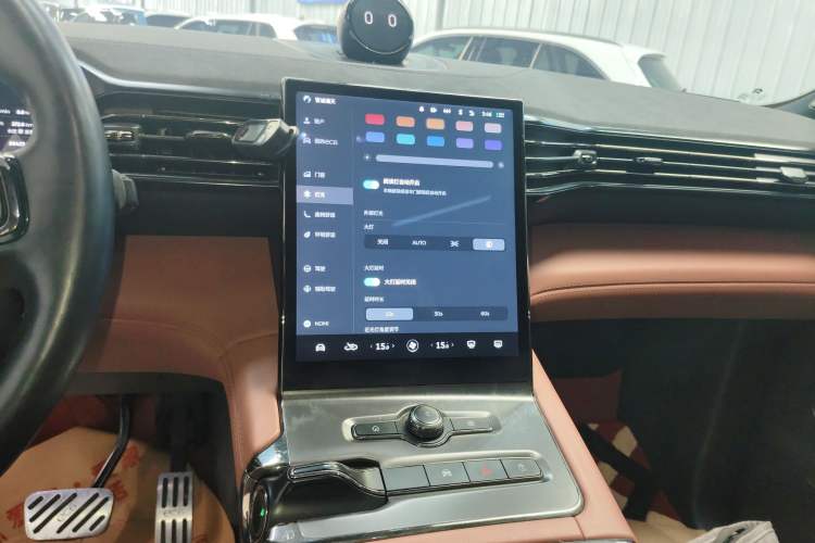 Used Nio EC6 2020 605 km Sport Edition Audio And AC Panel