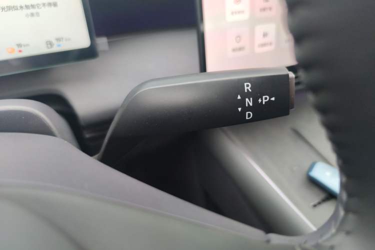 Used Nissan N6 2026 Model 180 Max Gear Lever