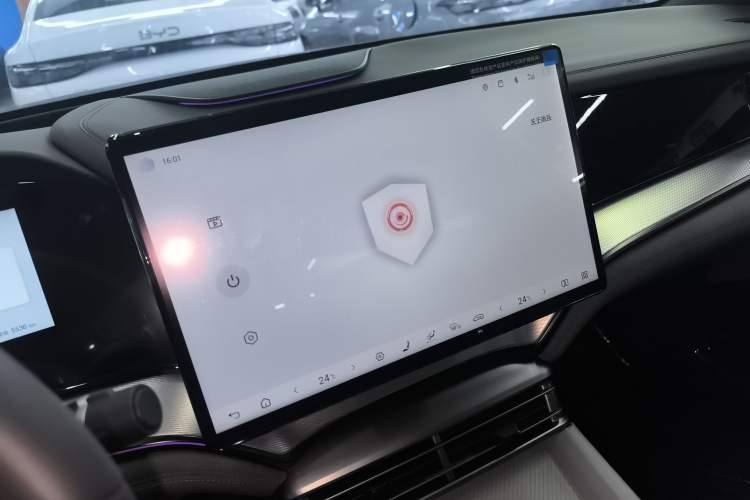 Used BYD Seal 07 DM-i 2025 Intelligent Driving Version DM-i 1.5L 125 km Prestige Edition Audio And AC Panel