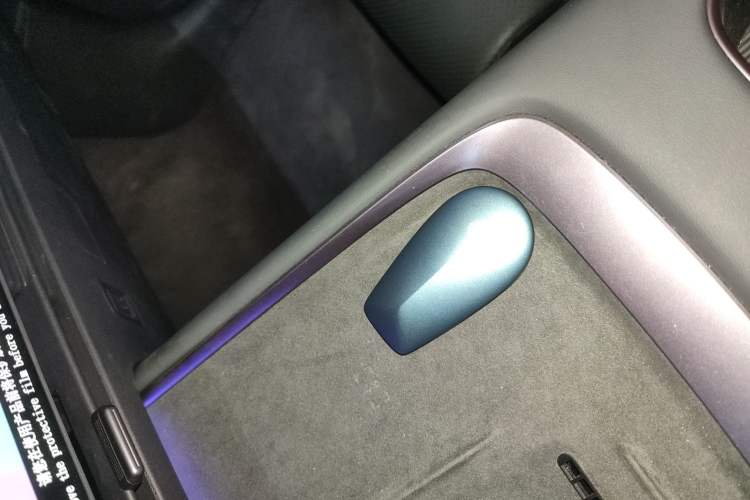 Used Nissan N6 2026 Model 180 Max Interior 1