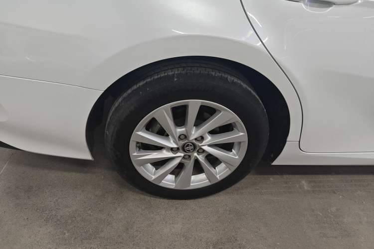 Used Toyota Camry 2022 2.0GVP Premier Edition Right Rear Wheel Hub