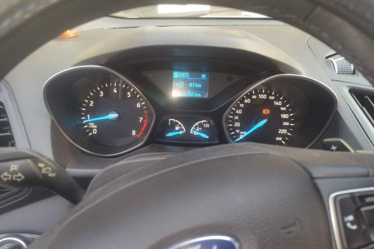 Used Ford Kuga 2017 EcoBoost 180 Two-Wheel-Drive Platinum Edition Instrument Cluster