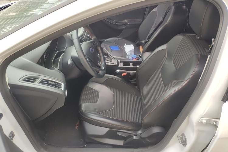 Used Ford Focus 2017 1.5T CTCC White and Black Limited Edition