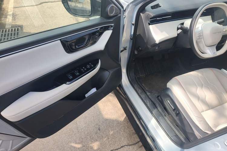 Used Honda e:NS2 2024 Light-Chasing Version Driver Seat