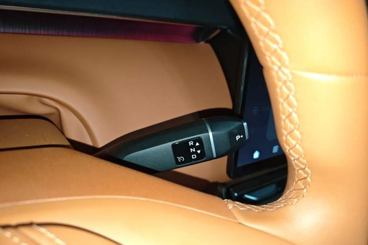 Used Deepal S09 2025 Four-Wheel Drive Ultra+ Custom Edition
