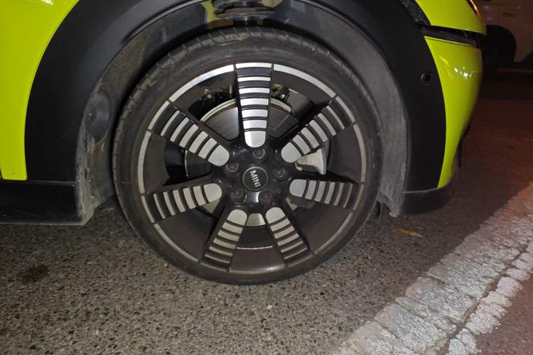 Used MINI 2023 Second Facelift 2.0T COOPER S CABRIO Artist