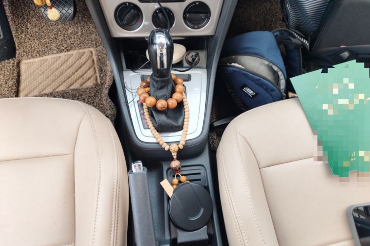 Used Volkswagen Gran Lavida 2013 1.6L Automatic Fashion Model
