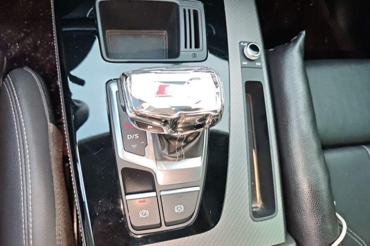 Used Audi Q5L 2022 45T Luxury Dynamic Model