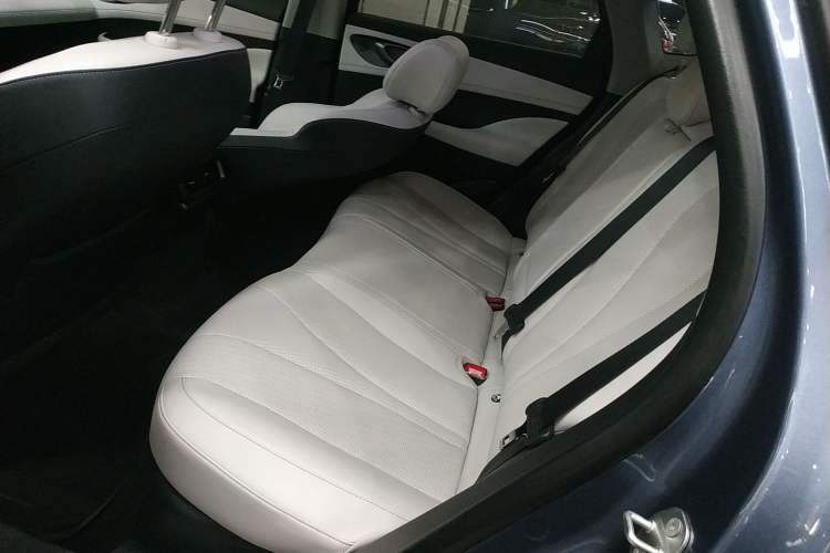 Used BYD Seal 05 DM-i 2025 DM-i Intelligent Drive 120KM Flagship Model Left Rear Seat